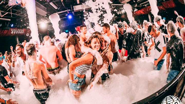 Mas Que Espuma @ Millenium discoteca